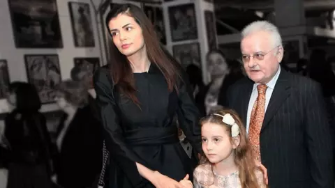 Irinel Columbeanu nu îi dă bani de școală Irinei, fiica lui care locuiește în America. Cine îi plătește studiile: „Vorbim de 200-300 de mii de euro anual”