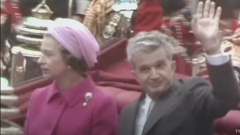 Regina Elisabeta a II-a s-a ascuns de Nicolae Ceaușescu într-un tufiș. S-au întâlnit în 1978, la Palatul Buckingham