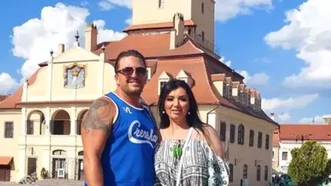 Cine va fi nașa de cununie a Adrianei Bahmuțeanu și a lui George Restivan: „Eu sunt factorul care i-a conectat”