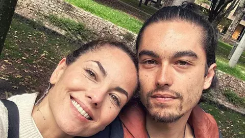 A devenit tătic în urmă cu 8 ani. El avea doar 18 ani, iubita lui 28 și s-au despărțit cu mare scandal. Îndrăgitul actor a făcut acum primele declarații