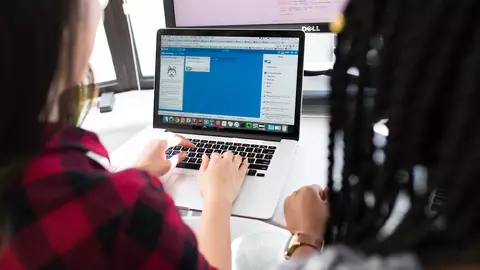 [eJobs index salarial] Cu o medie netă de 6.000 de lei pe lună, IT-ul este domeniul în care se câștigă cel mai bine din România. Un arhitect IT poate avea și un salariu de 40.000 de lei