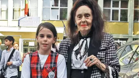 Eliza Iliescu a fost acceptată la a doua facultate, cu taxă. Cât va plăti anual: „Poate vom lua și un credit, vom vedea”