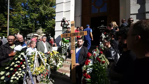 Alexandru Arșinel a fost înmormântat la Cimitirul Bellu. Cine l-a condus pe actor pe ultimul drum