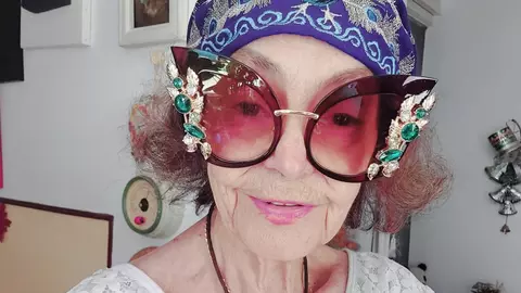 Marina Voica conduce și la 86 de ani ai săi. Ce mașină are: „La ea apelez ori de câte ori mă deplasez prin Breaza, să-mi fac în special cumpărăturile”