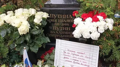 Ce a făcut o rusoaică la mormântul părinților lui Vladimir Putin? Riscă până la cinci ani de închisoare
