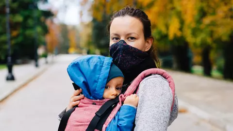 O mamă a trăit șocul vieții sale, după ce fiul său a mâncat prea multe portocale: „A început să devină galben”