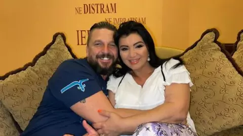 Adriana Bahmuțeanu și George Restivan au stabilit căsătoria. Cine vor fi nașii și cine le va cânta la petrecere: „O să fiu gravidă la nuntă”