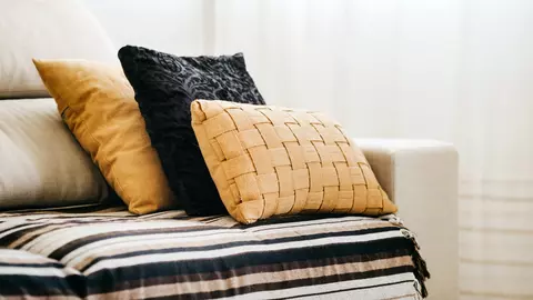 De ce pernele decorative îmbunătățesc decorul oricărui dormitor