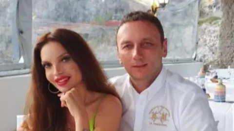 Cu ce se ocupă viitorul soț al Cristinei Spătar. Vicențiu Mocanu e cunoscut în lumea afacerilor