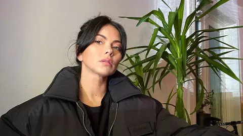 De ce INNA va fi izolată într-o casă timp de 16 zile: „Mă distrez foarte mult alături de prietenii mei, facem muzică și sunt încântată”