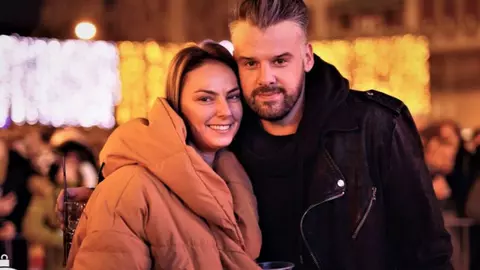 Motivul pentru care Roxana Ionescu va petrece singură sărbătorile. Ce va face soțul ei: „O să fim puțin despărțiți”