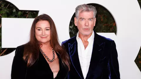 Povestea de dragoste a lui Pierce Brosnan și Keely Shaye Smith. Sunt împreună de 30 de ani