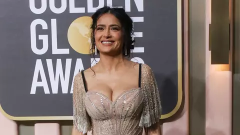 Salma Hayek, apariție îndrăzneață la 56 de ani. A apărut cu lenjeria intimă la vedere