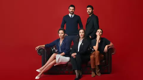 Erkan Petekkaya, printre actorii pe care publicul îi va revedea în „Destăinuiri”, serialul turcesc de la Kanal D