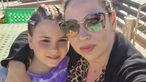 Oana Roman, surpriză pentru fiica sa și a lui Marius Elisei. Isabela a împlinit 9 ani