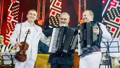Cântarea României: cel mai mare festival de lăutărie din țară