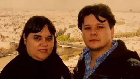 Fuego, dezvăluiri neștiute despre mama lui: „Chiar dacă nu ne vorbim zilnic, ne simțim și reușim să ne susținem moral unul pe altul, chiar și acum, după atâția ani”