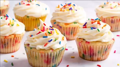 Uite de cât de simplu se fac prăjiturile cup-cake!