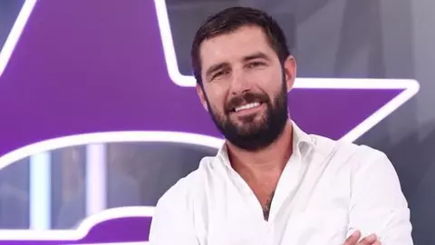 Cătălin Cazacu s-a cuplat cu o colegă de la Antena Stars după despărțirea de Ramona Olaru