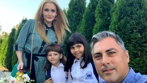 Alina Sorescu nu acceptă ca fetițele ei să locuiască și cu Alexandru Ciucu: „Acest program nu este bun pentru orice copil și în orice condiții”