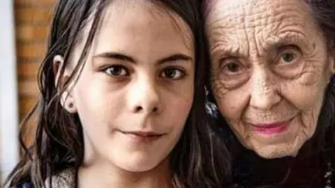 Eliza e fiica perfectă! Cât de mult o ajută pe Adriana Iliescu la treburile casnice: „Pot spune că am un ajutor de nădejde în casă”