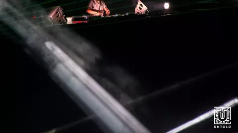 5 ani de la decesul lui Avicii, UNTOLD celebrează viața celui care a schimbat muzica electronică printr-o premieră LIVE a singurului show din România
