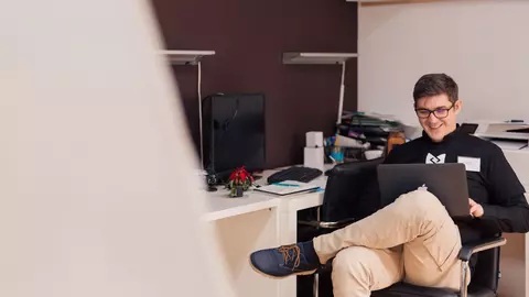 Sondaj eJobs & Up România: 7 din 10 angajați primesc beneficii extrasalariale.  Cele mai apreciate sunt tichetele de masă, asigurarea medicală, bonusurile de performanță și tichetele de vacanță, iar 93% ar dori să-și poată gestiona singuri bugetul lunar într-o platformă de beneficii flexibile. Jumătate dintre angajatori alocă, pentru pachetele extrasalariale, între 400 și 800 de lei pe lună pentru fiecare angajat