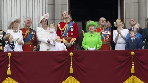 Iată cine o să apară pe balcon la încoronarea Regelui Charles și cine nu