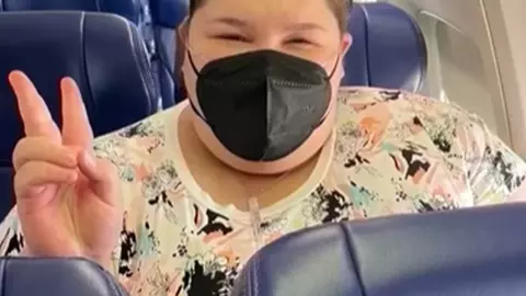 O femeie a fost umilită în avion din cauza greutății sale. Iată ce a cerut companiilor aeriene