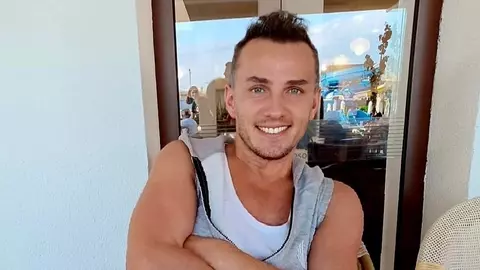 Cu cât o plătește Mihai Trăistariu pe camerista care face curat în apartamentele lui de la mare: „Vecinii mă ceartă că stric piața!”