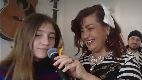 Rona Hartner și-a retras fata de la școală. Motivul pentru care a decis asta: „Își dă și bacalaureatul acasă”