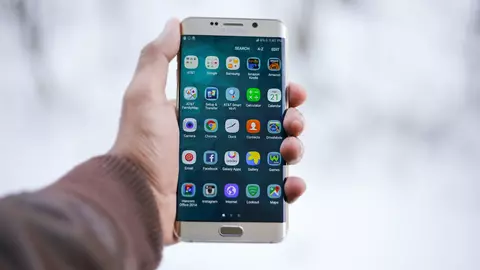 NU instala aceste aplicații pe telefon: sunt periculoase!