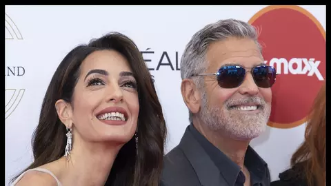 Amal și George Clooney au fost surprinși în Veneția