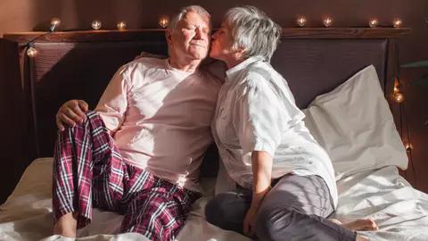 Cum poate preveni sexul demența: „Este un exercițiu fizic”