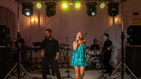 Cum să alegi trupa cover perfectă pentru nunta ta
