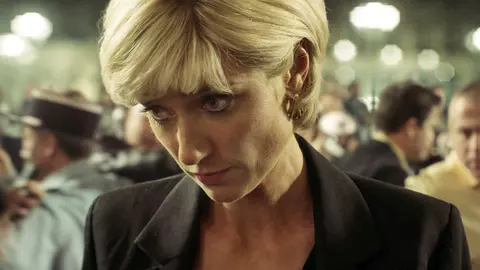 Primele imagini cu Prințesa Diana în ultimul sezon al serialului „The Crown”. E surprinsă relația ei cu Dodi Al-Fayed