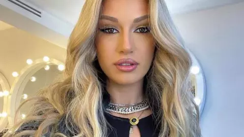 Alina Eremia îți citește gândurile cu voce tare - inițiativa artistei din social media