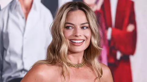 Frumoasa Margot Robbie a uitat de rochia roz din Barbie! Iată cum s-a îmbrăcat la ultima premieră