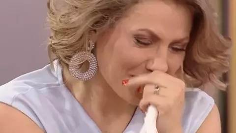 Mirela Vaida a izbucnit în lacrimi la TV, după moartea Ronei Hartner: „Aceste stele mari aleg o zi așa, spre final de toamnă, când să plece”