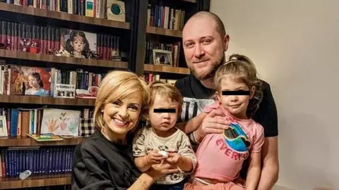 Simona Gherghe nu își duce copiii la mall. Recent, a făcut o excepție, iar băiatul ei a întrebat: „Mami, aici e aeroport?”