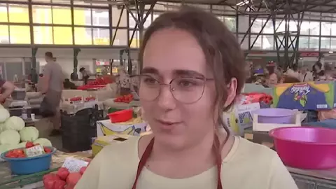 Diana Necula e studentă la medicină, dar vinde legume în piață. Povestea olimpicei din Buzău
