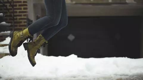 Bocanci de Dama din Piele: Eleganță, Confort și Durabilitate pentru Orice Sezon