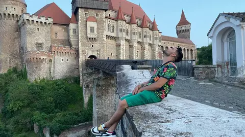 Surpriză în showbiz! Un cunoscut artist s-a căsătorit cu o prințesă din Africa și va deveni sultan