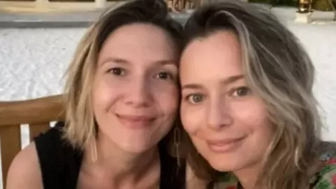 Adela Popescu, reacție neașteptată după ce Laura Cosoi a anunțat că e însărcinată: „Pui așa o presiune”. Vedeta are 3 băieți