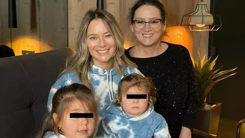 Laurei Cosoi nu i-a venit să creadă ce ascundea mama ei într-o carte. A căutat în lucrurile acesteia, după ce s-a stins din viață în urmă cu o lună