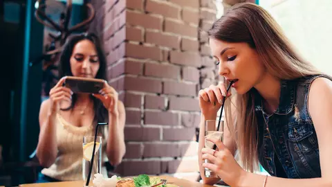 Obsesia pentru o alimentație sănătoasă se transformă în boală