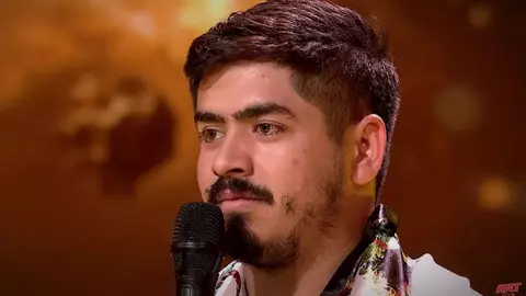 Povestea de viață a lui Emanuel Barica de la „Românii au talent”. Mama lui stă pe străzi, iar tatăl a pierdut casa la barbut