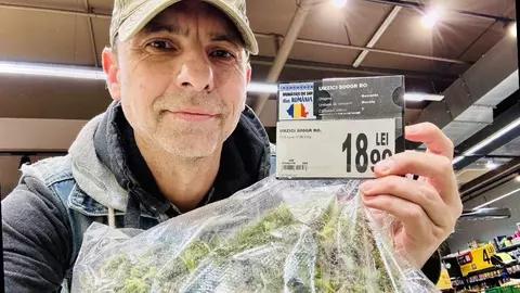 Dan Negru a răbufnit după ce a văzut prețul unei pungi cu urzici într-un supermarket: „România nu e o țară, e o afacere”