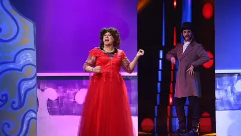Stela Popescu și Alexandru Arșinel, imitați de Emi și Cuza la „Te cunosc de undeva”. Cât de grea e transformarea: „Generaţii întregi au trăit cu umorul lor, cu piesele lor”