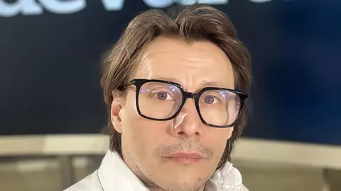 Cum s-a accidentat Marius Manole pe scenă, în timpul unui spectacol de la Teatrul Național din București: „Am vrut să fac un moment artistic, să mă arunc ca un portar”